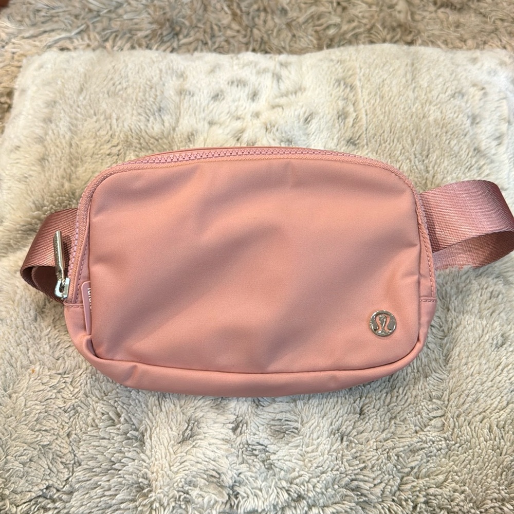 Lululemon Belt Bag Pastel Pink